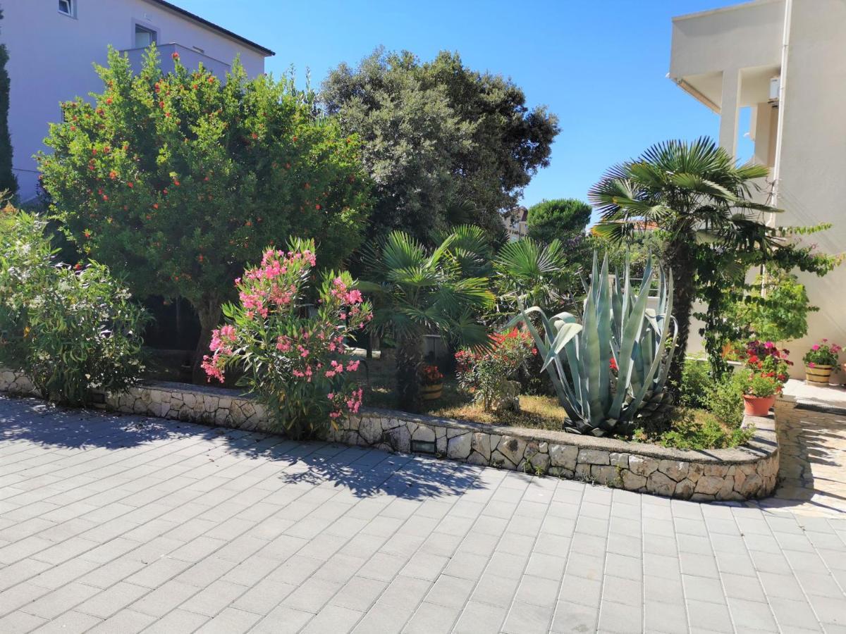 Lenka Apartments II Novalja Εξωτερικό φωτογραφία