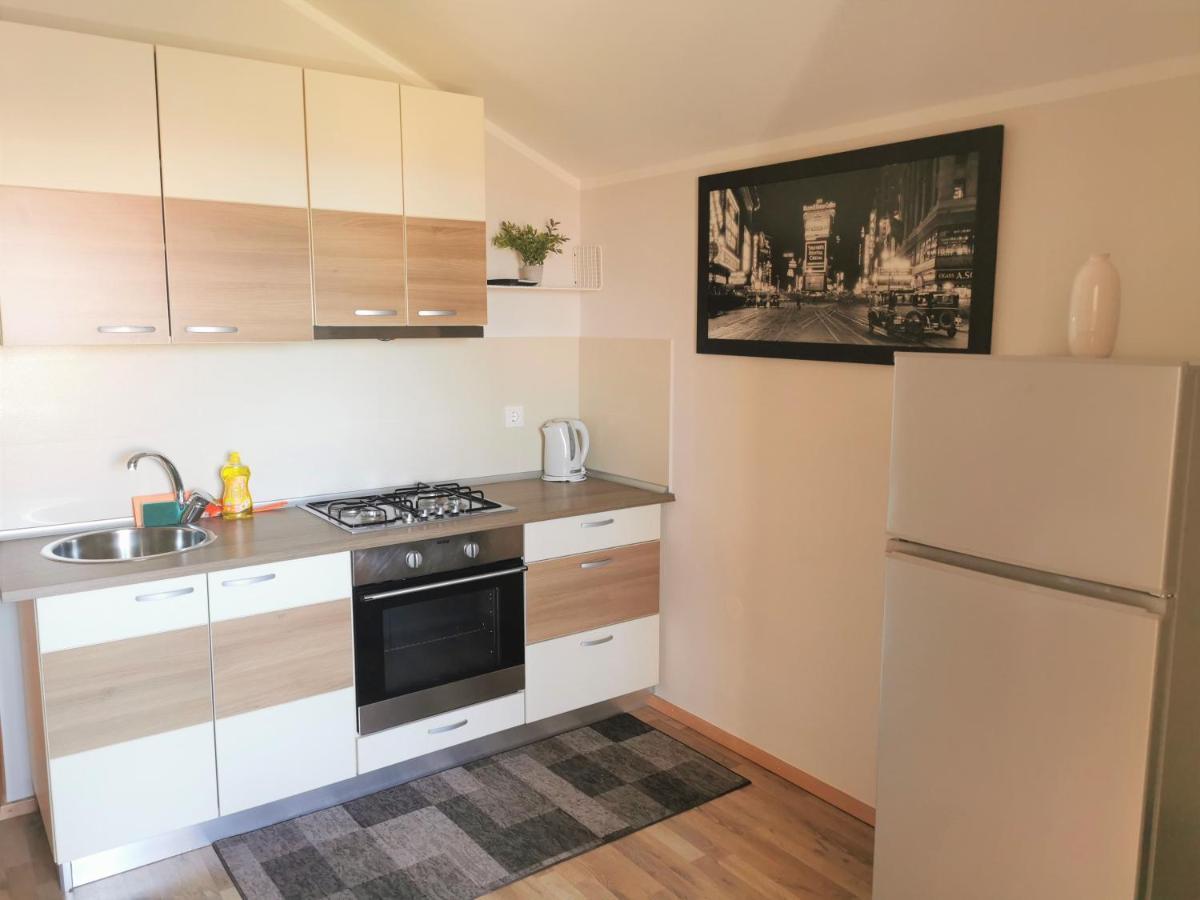 Lenka Apartments II Novalja Εξωτερικό φωτογραφία