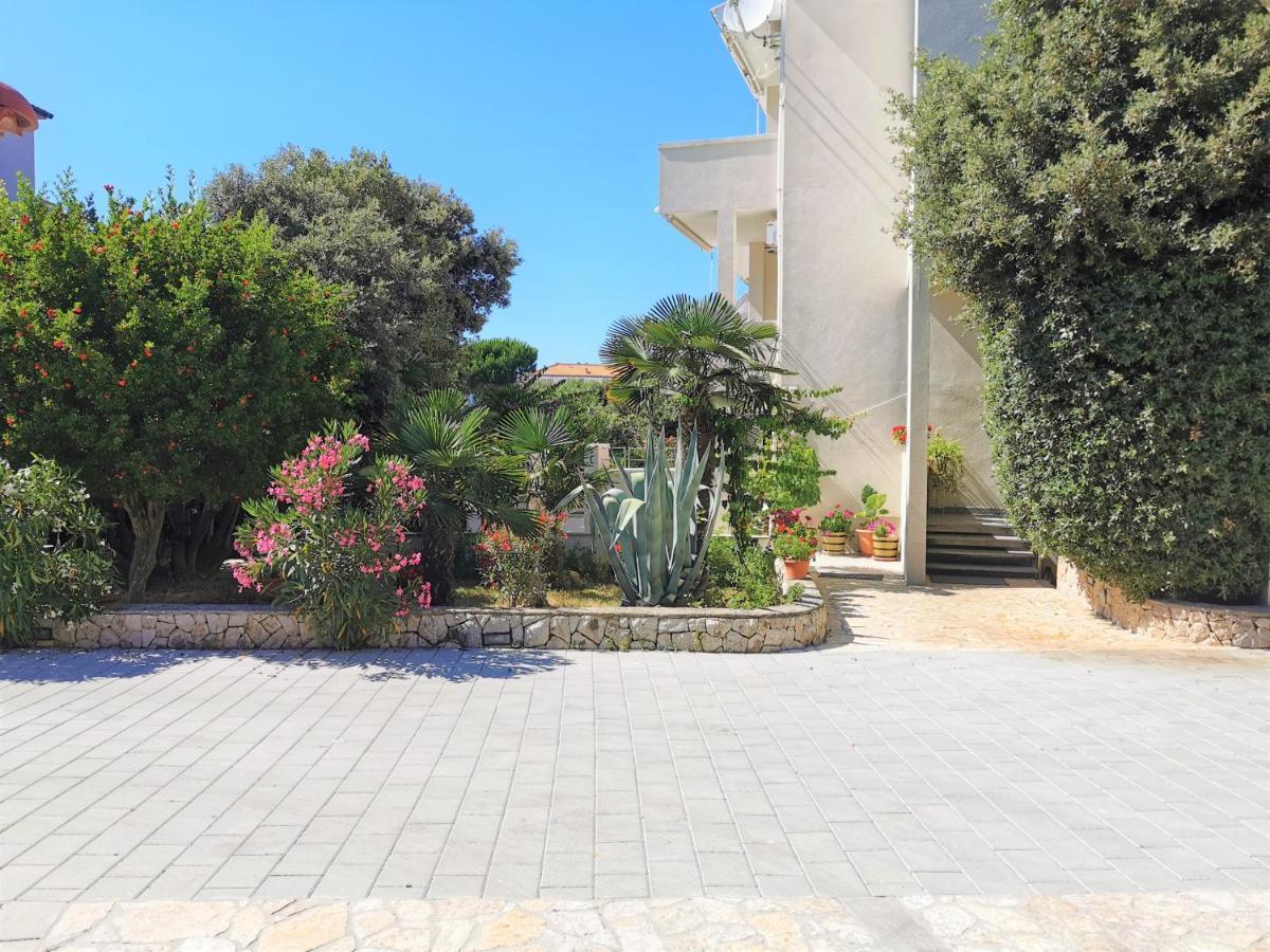 Lenka Apartments II Novalja Εξωτερικό φωτογραφία