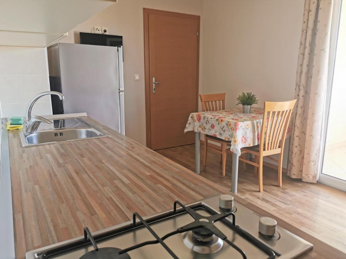 Lenka Apartments II Novalja Εξωτερικό φωτογραφία