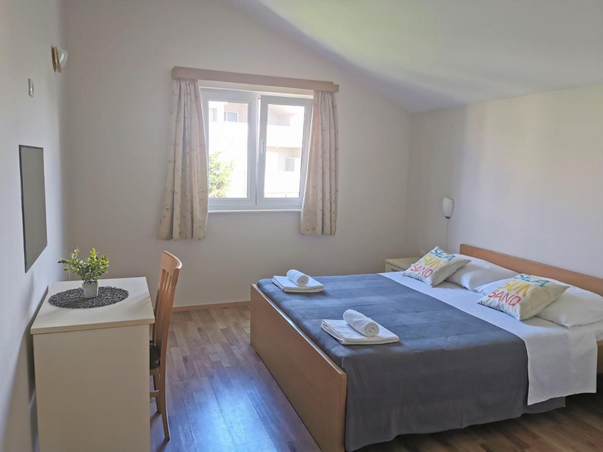 Lenka Apartments II Novalja Εξωτερικό φωτογραφία